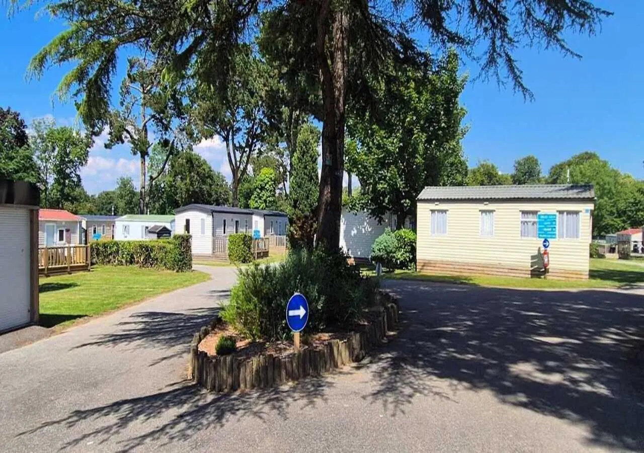 Camping Paradis Du Quinquis Clohars-Carnoet Campsite