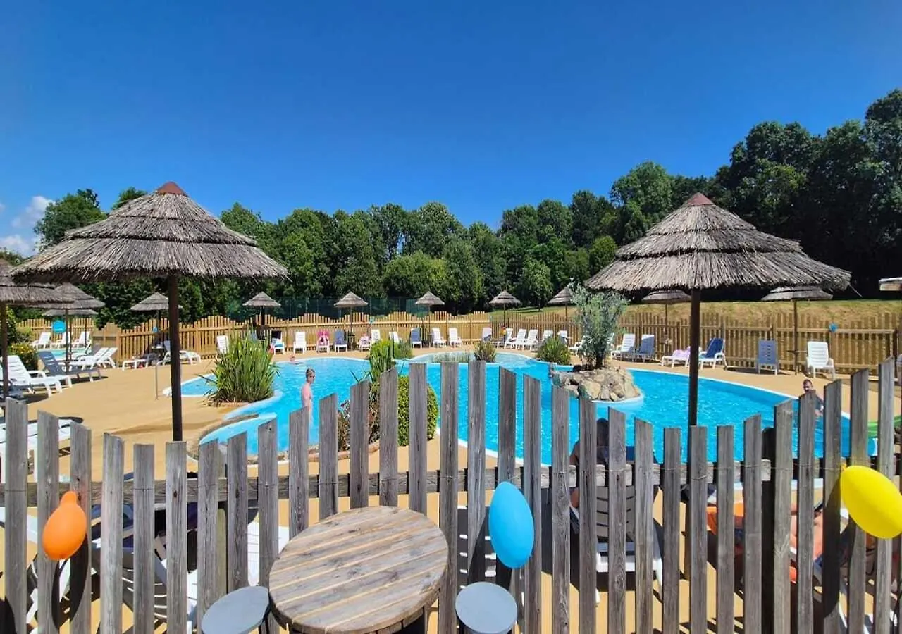 Campsite Camping Paradis Du Quinquis Clohars-Carnoet France